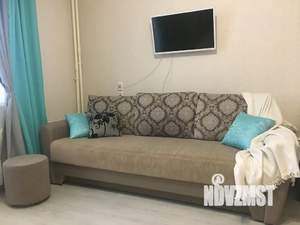 Студия квартира, посуточно, 29м2, 2/10 этаж