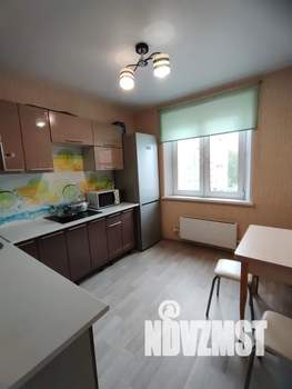 1-к квартира, посуточно, 35м2, 4/10 этаж