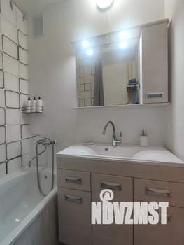 1-к квартира, посуточно, 40м2, 7/10 этаж