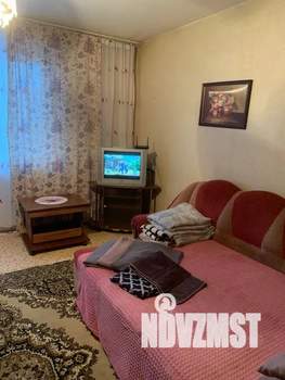 1-к квартира, посуточно, 40м2, 4/10 этаж