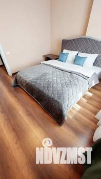 2-к квартира, посуточно, 42м2, 14/15 этаж