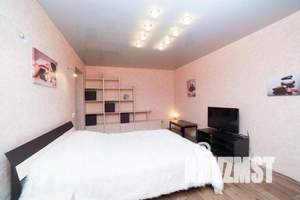 1-к квартира, посуточно, 38м2, 7/10 этаж