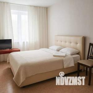 1-к квартира, посуточно, 37м2, 2/10 этаж