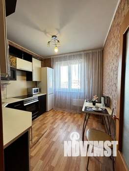1-к квартира, посуточно, 43м2, 4/10 этаж