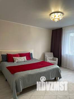 1-к квартира, посуточно, 40м2, 2/10 этаж