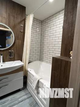 Студия квартира, посуточно, 42м2, 15/23 этаж