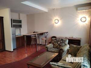 2-к квартира, посуточно, 53м2, 1/1 этаж