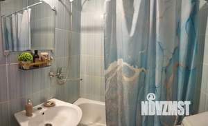 1-к квартира, посуточно, 42м2, 3/10 этаж