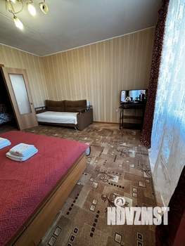 1-к квартира, посуточно, 43м2, 4/10 этаж