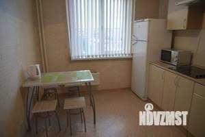 1-к квартира, посуточно, 44м2, 1/1 этаж