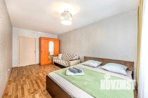 3-к квартира, посуточно, 78м2, 1/1 этаж