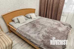 Студия квартира, посуточно, 30м2, 16/19 этаж