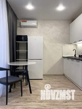 Студия квартира, посуточно, 24м2, 5/10 этаж