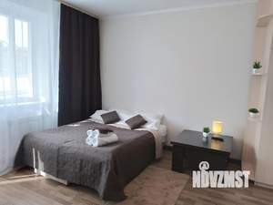 Студия квартира, посуточно, 32м2, 8/20 этаж