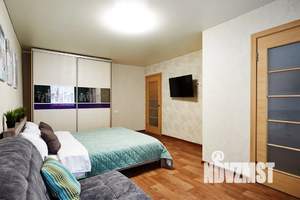 Студия квартира, посуточно, 35м2, 4/5 этаж