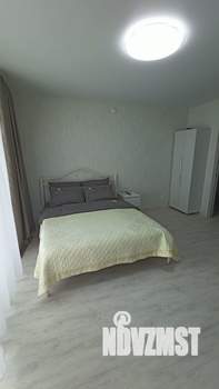 Студия квартира, посуточно, 28м2, 2/10 этаж
