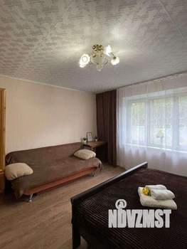 1-к квартира, посуточно, 42м2, 1/1 этаж