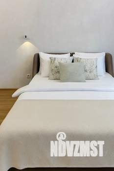 Студия квартира, посуточно, 40м2, 7/17 этаж