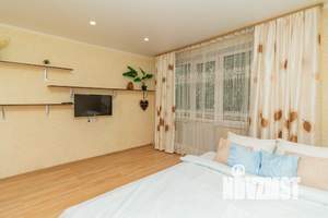 1-к квартира, посуточно, 38м2, 1/1 этаж