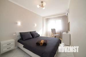 2-к квартира, посуточно, 70м2, 13/16 этаж