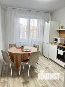 1-к квартира, посуточно, 43м2, 8/17 этаж