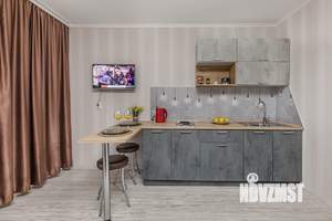 Студия квартира, посуточно, 40м2, 10/10 этаж