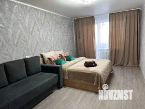 1-к квартира, посуточно, 42м2, 4/9 этаж