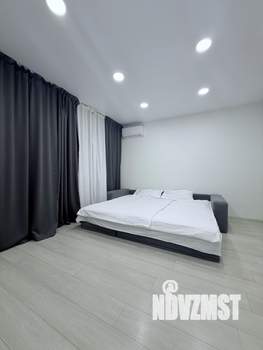 Студия квартира, посуточно, 30м2, 10/24 этаж