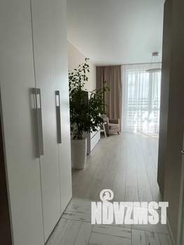 Студия квартира, посуточно, 32м2, 22/25 этаж