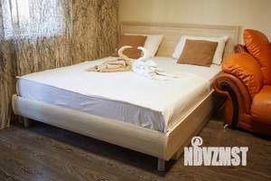 2-к квартира, посуточно, 56м2, 1/1 этаж