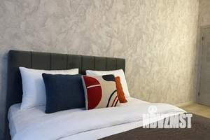 1-к квартира, посуточно, 49м2, 13/16 этаж