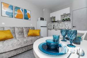 Студия квартира, посуточно, 41м2, 9/16 этаж