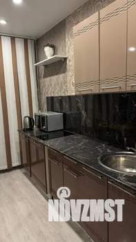 Студия квартира, посуточно, 30м2, 12/19 этаж