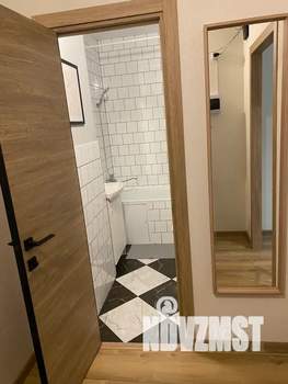 Студия квартира, посуточно, 26м2, 10/18 этаж