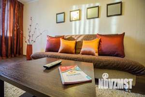 1-к квартира, посуточно, 52м2, 1/1 этаж
