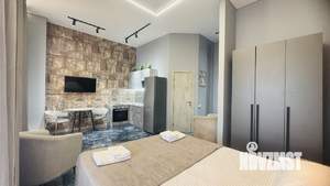 Студия квартира, посуточно, 42м2, 17/18 этаж