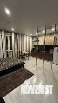 Студия квартира, посуточно, 30м2, 12/19 этаж