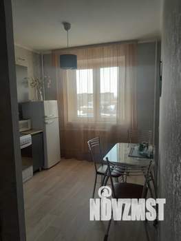 1-к квартира, посуточно, 38м2, 8/10 этаж