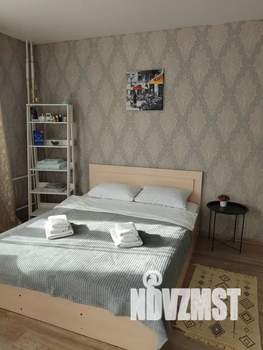 Студия квартира, посуточно, 40м2, 13/19 этаж