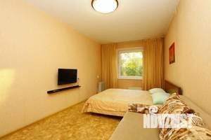 2-к квартира, посуточно, 65м2, 1/1 этаж