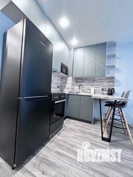 Студия квартира, посуточно, 35м2, 18/22 этаж