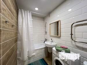 1-к квартира, посуточно, 35м2, 18/21 этаж