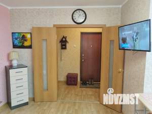 Студия квартира, посуточно, 30м2, 1/10 этаж