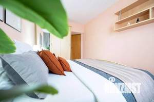 1-к квартира, посуточно, 53м2, 1/1 этаж