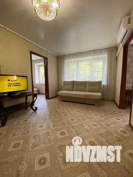 2-к квартира, посуточно, 48м2, 1/5 этаж