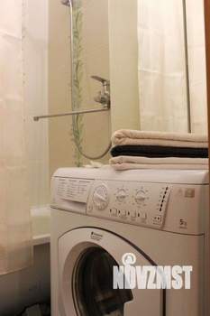 1-к квартира, посуточно, 42м2, 5/10 этаж