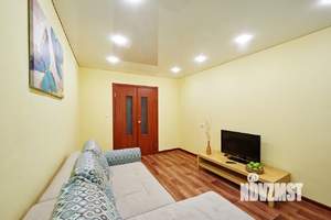 2-к квартира, посуточно, 45м2, 1/1 этаж