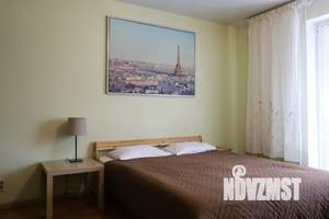 1-к квартира, посуточно, 44м2, 10/10 этаж