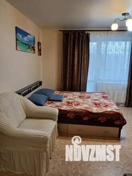 Студия квартира, посуточно, 28м2, 1/10 этаж