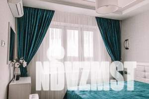 2-к квартира, посуточно, 43м2, 7/20 этаж